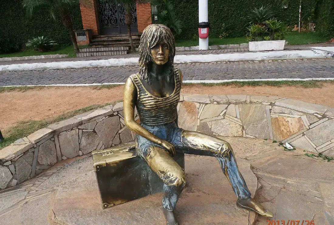 Orla Bardot